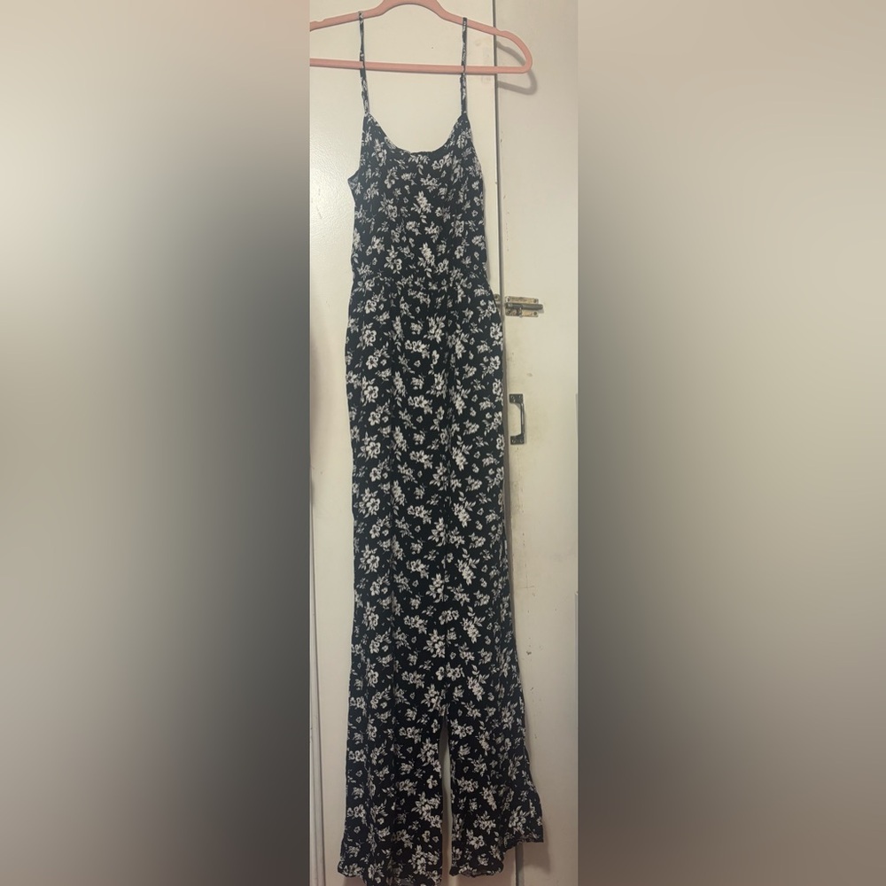 Forever 21 Black Maxi Skirt with White Floral Print